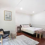 3-Bedroom Sherman Oaks House Near Universal Studios